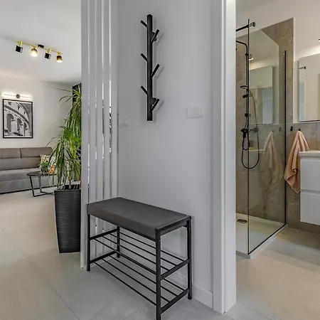 Veluana 2 With Terrace Póla