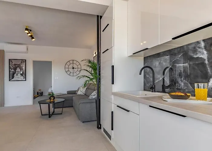 Veluana 2 With Terrace Appartement