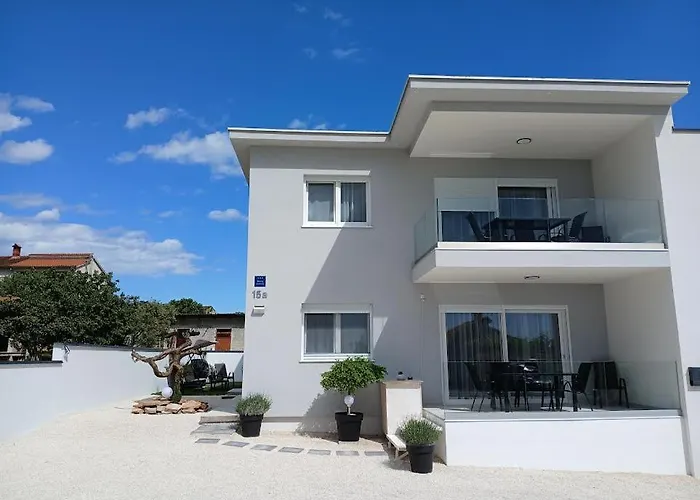 Appartement Veluana 2 With Terrace *