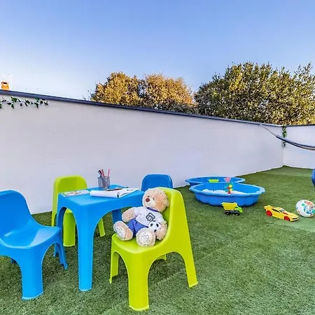 아파트 Veluana 2 With Terrace 풀라