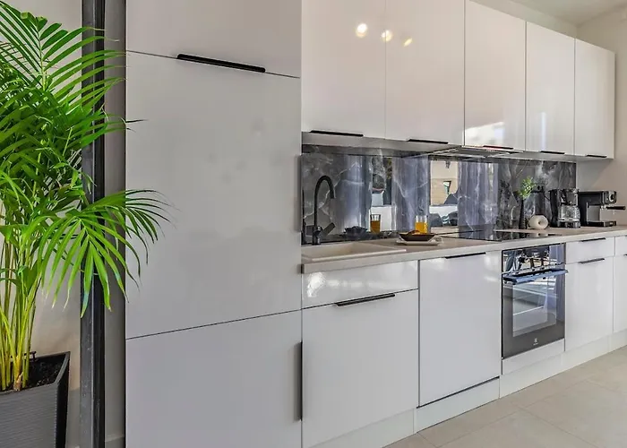 Veluana 2 With Terrace Apartman Pula