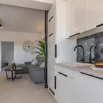 Veluana 2 With Terrace Apartamento